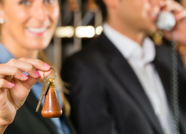 Vendita diretta delle camere in hotel: booking engine o vendita tramite email e telefono?